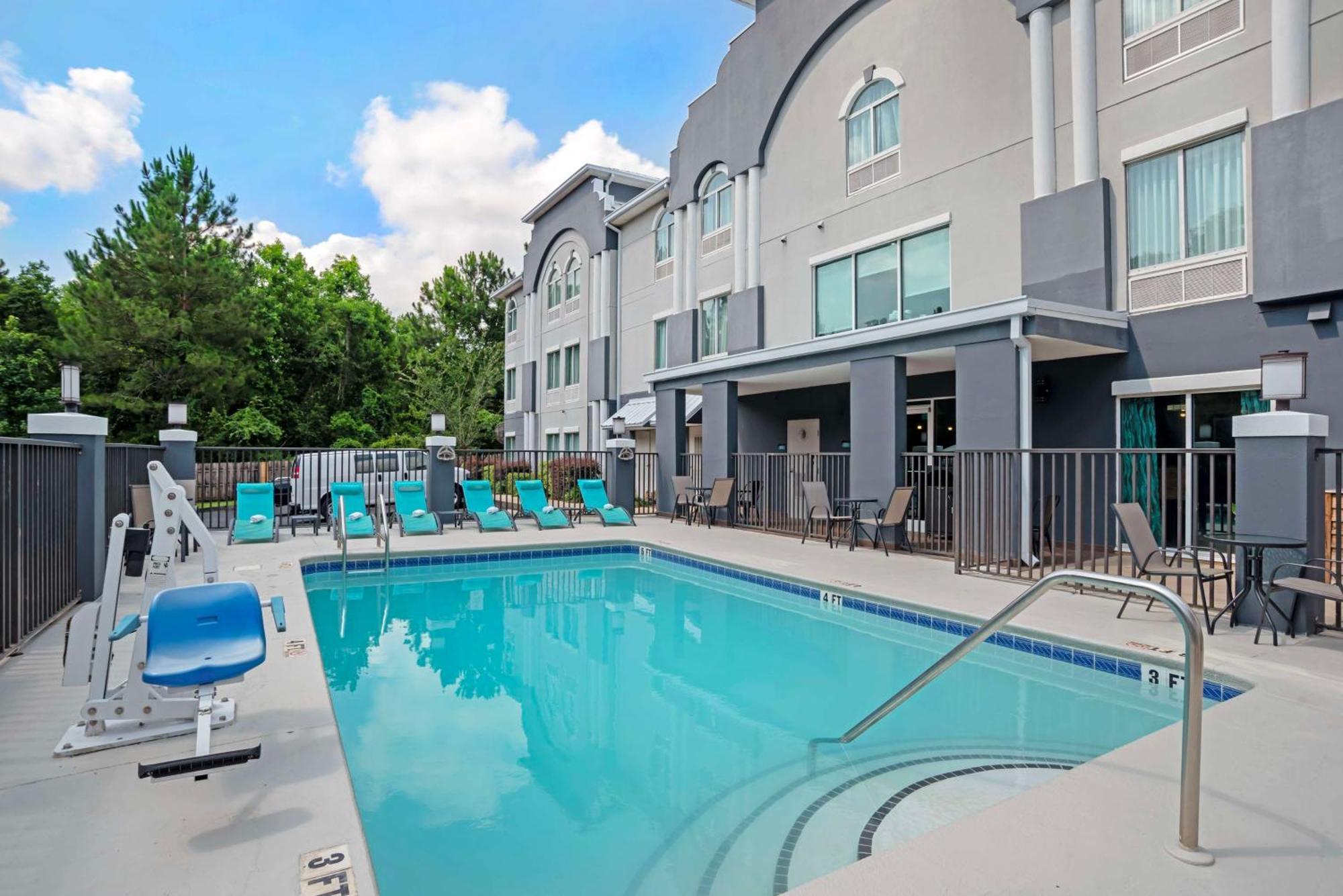 Best Western Plus Blue Angel Inn Pensacola Exterior photo